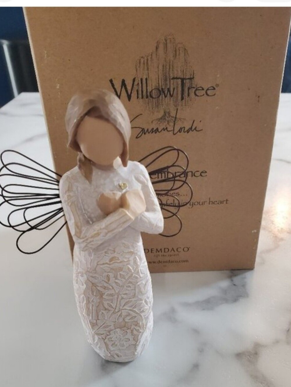 Willow Tree Remembrance Angel Figurine Memories...